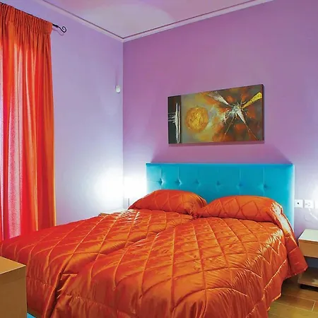 فيلة Spanochori Sleeps 4 Air Con Wifi